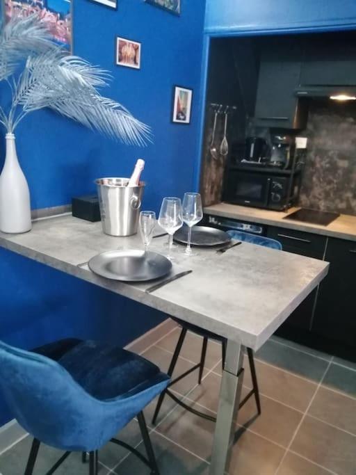 Appartement Avec Sauna Et Balneo Privatifs -Troyes Centre Buitenkant foto